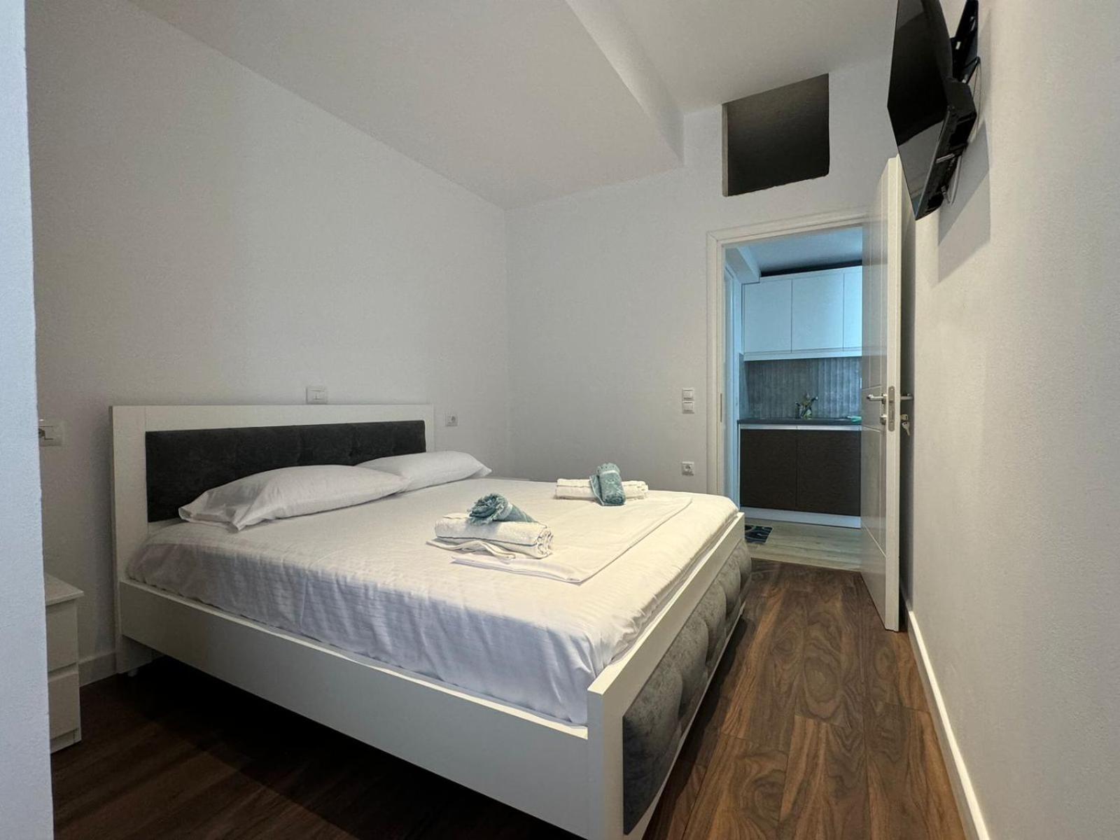 Sulozeqi Apartments Ксамил Экстерьер фото